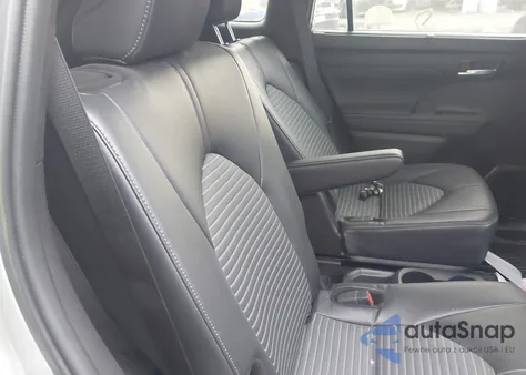 2024 Toyota Highlander Xse z USA, uszkodzony, nr VIN 5TDKDRBHXRS532290